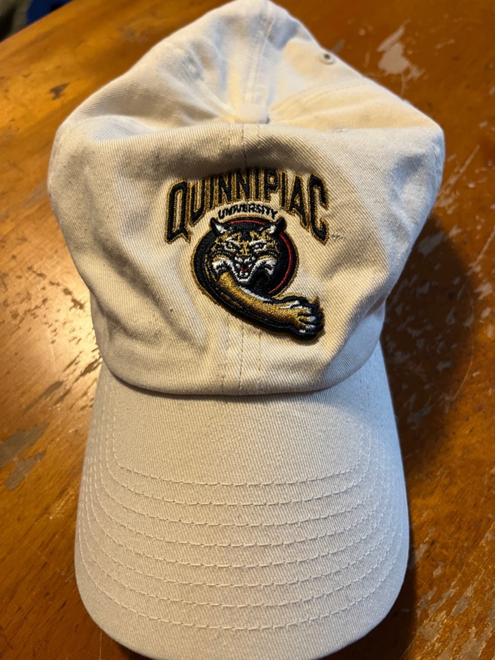 47 Brand Quinnipiac University beige Baseball Cap with Mascot Patch